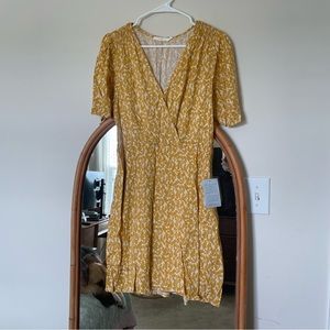 NWT Yellow floral dress size large from Nordstrom Rack